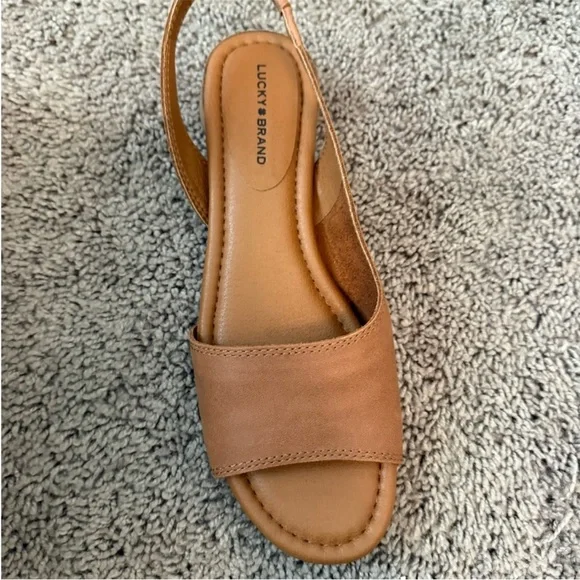 NWT Lucky Brand Rimma tan leather sandals, size 8.5 - Picture 5 of 6
